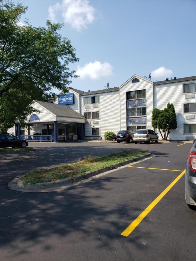 Travelodge By Wyndham Brooklyn Center Exterior foto