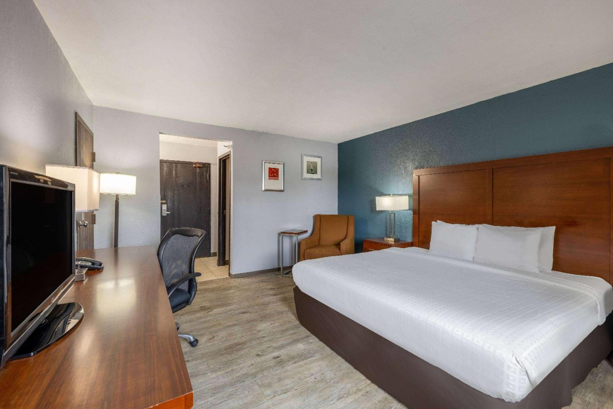 Travelodge By Wyndham Brooklyn Center Exterior foto